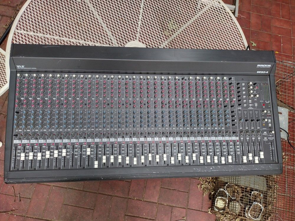 Mackie SR32.4 Mixing Console AS IS - 32 Channel - 4 bus

