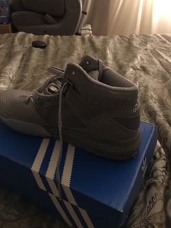 Tenis size 6 adidas