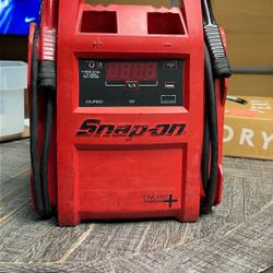 Snap-on EEJP600 Battery Jump Starter