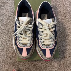 Gucci Sneakers 