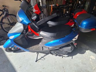 Practically New Gas Scooters Used Very Little