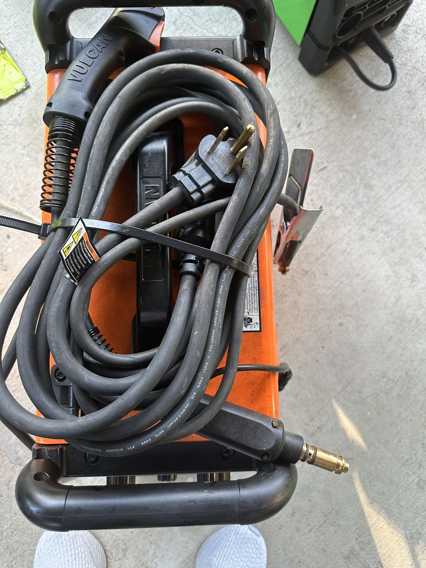 VULCAN MIGMax 215 Industrial Welder with 120/240V Input for Sale in San