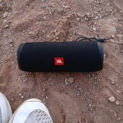 JBL FLIP 5   $40 