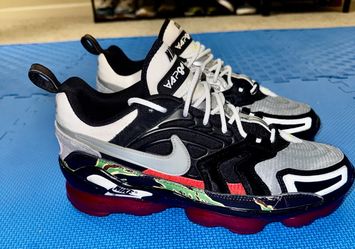 Men’s Size 11 Nike Air Max’s 2 Pair
