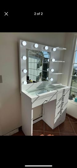 New  6 Drawer Makeup Vanity 