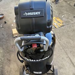 1.7 HP, 200 PSI, 30 Gal., 5.1 SCFM 90 PSI, Single-Stage, Oil Free Portable Vertical Electric Air Com