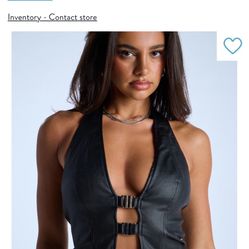 Large Windsor Bound To Impress Buckle Halter crop Top