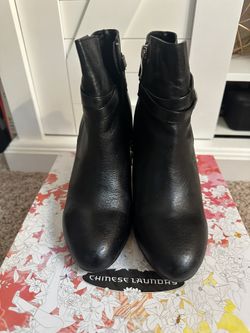 Womens Boots Size 8
