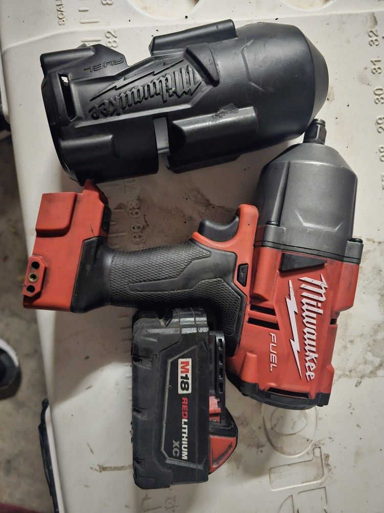 Milwaukee 1/2 Impact 1400ft/lb