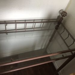 Escritorio De Vidrio Y Metal Solo Tiene Un Vidrio