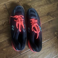 Yonex Power Cushion Ergoshape badminton shoe