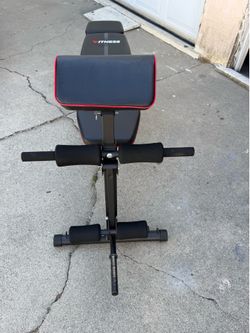Bench with leg extension