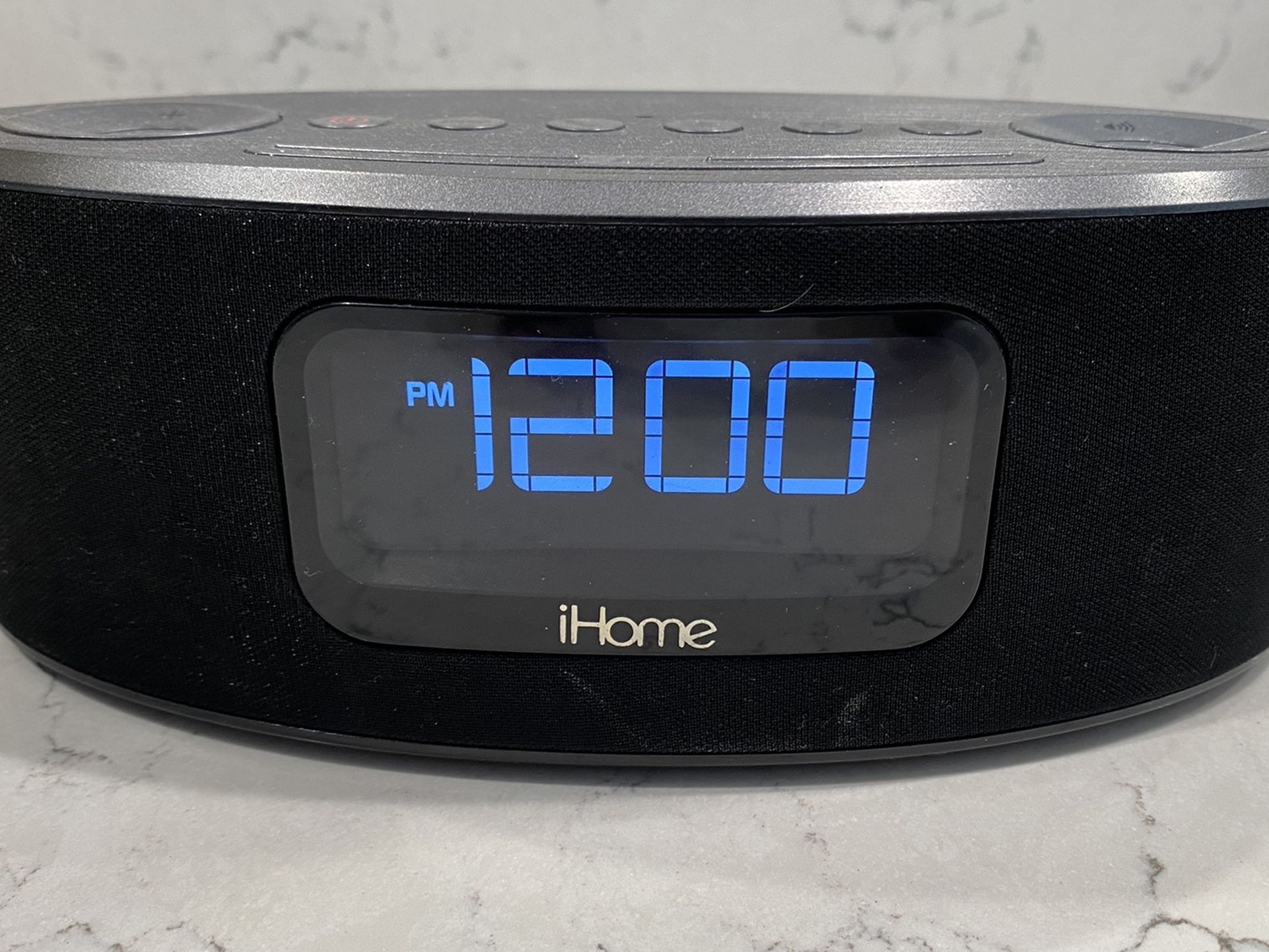 iHome Bluetooth Alarm Clock And Radio