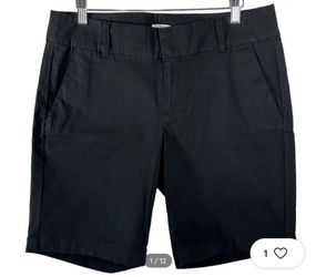 J.CREW Women's Black Bermuda  Shorts Size 4 Flat Front Pockets