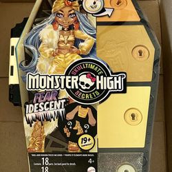 Monster High Skulltimate Secrets Fearidescent Cleo De Nile Doll NEW!