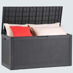 Outdoor storage box 