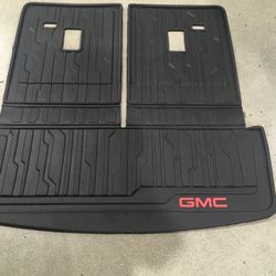 GMC ACADIA ALL WEATHER TRUNK MAT