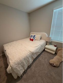 Brand new Bedroom set