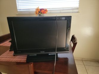 26" Toshiba Tv