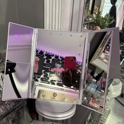 Make Up Vanity Mirror 
