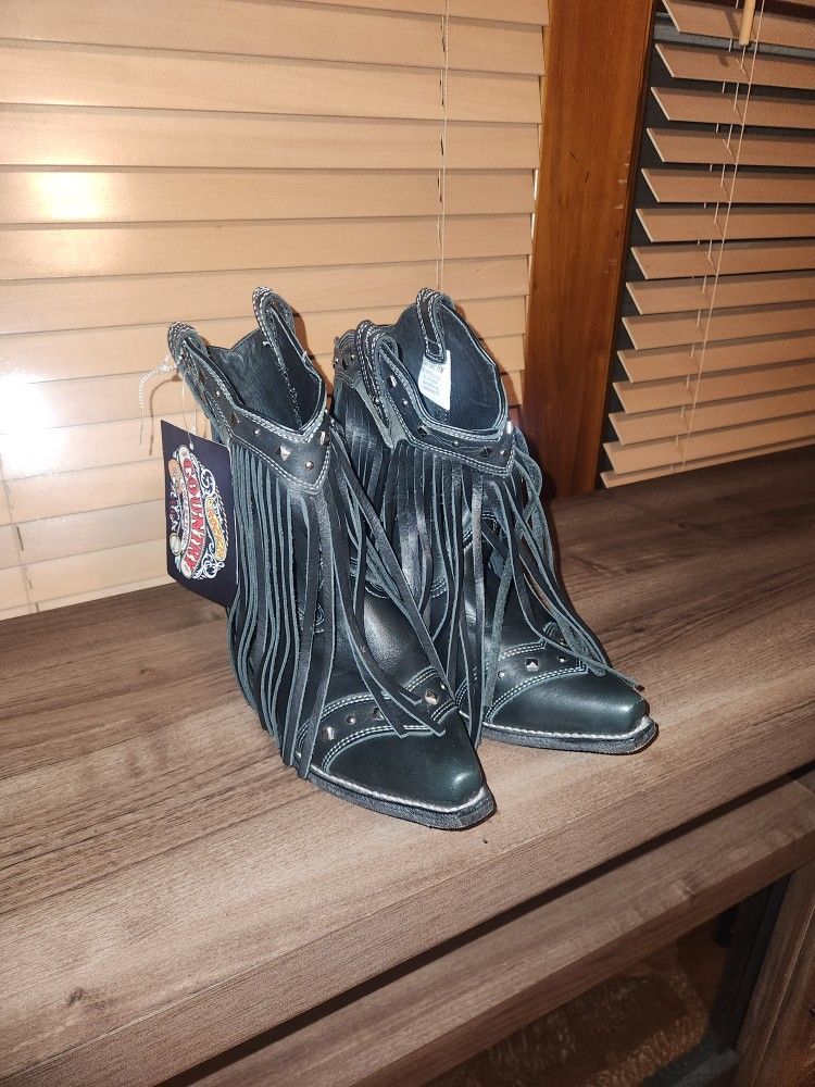 NWOT Rockin’ Country Collection (11-M) Black Leather Cowboy Boots Fringe Studs