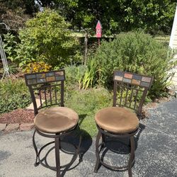 PAIR OF COUNTER HEIGHT SWIVEL STOOLS