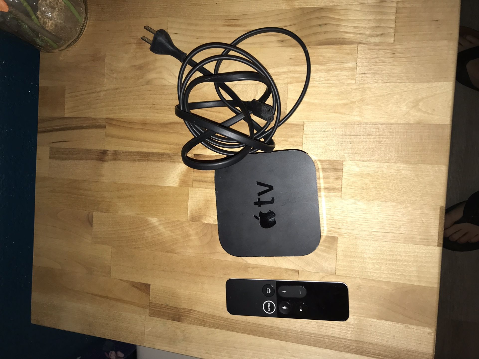 4th Gen Apple TV 32 GB