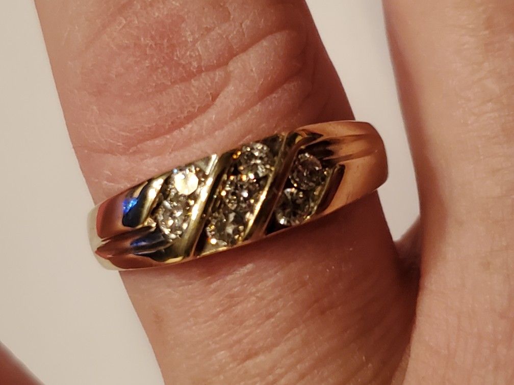 14K Solid Gold Mens 7 Diamond Band Ring