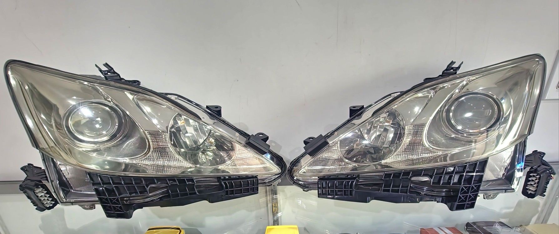 2006 to 2012 Lexus IS- Xenon HID Headlights.