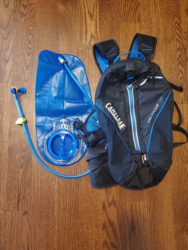 Camelbak Octane XCT: Hydration Backpack Hiking Cycling Running Climbing Outdoor