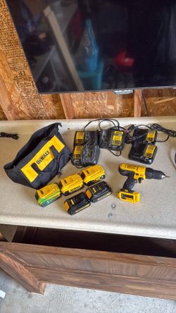 DeWalt 20V Batteries & Chargers – XR 5Ah Batteries – Bundle or Separate