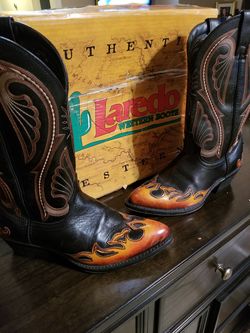 8 laredo