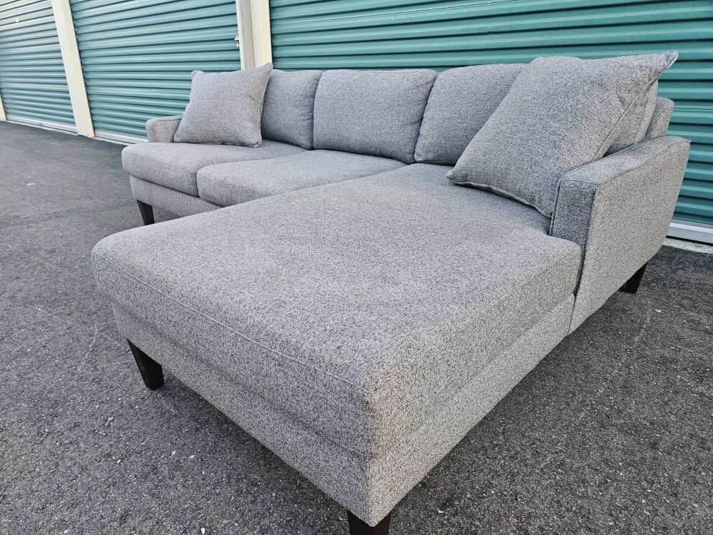 FREE DELIVERY!!! Bauhaus Furniture Group 2 Piece Sectional Couch with Chase Lounge (Gray)