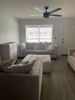 Couch set