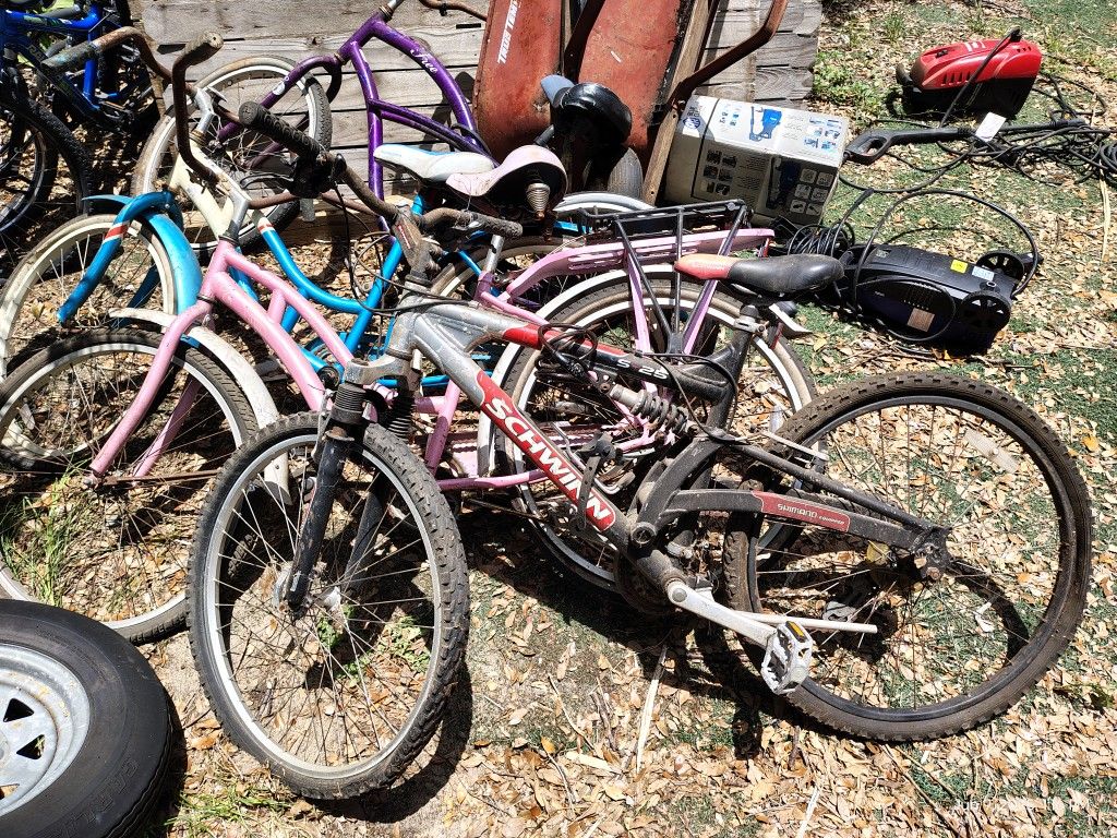 Schwinn Bicycles 3 Pieces