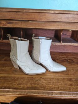 Cream Western Ankle Boots with Side Zipper