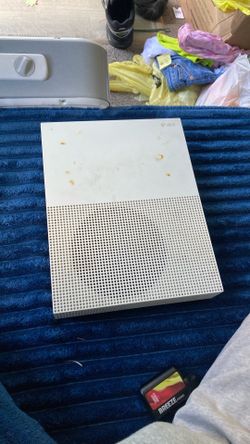 X box one s white