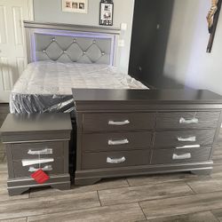New Queen Bedroom Set With Mattresses Included! 