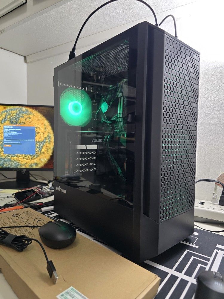 Gaming pc desktop computer intel i5-6600, rx 580, 16 gb ram, ssd, wifi, keyboard and mouse