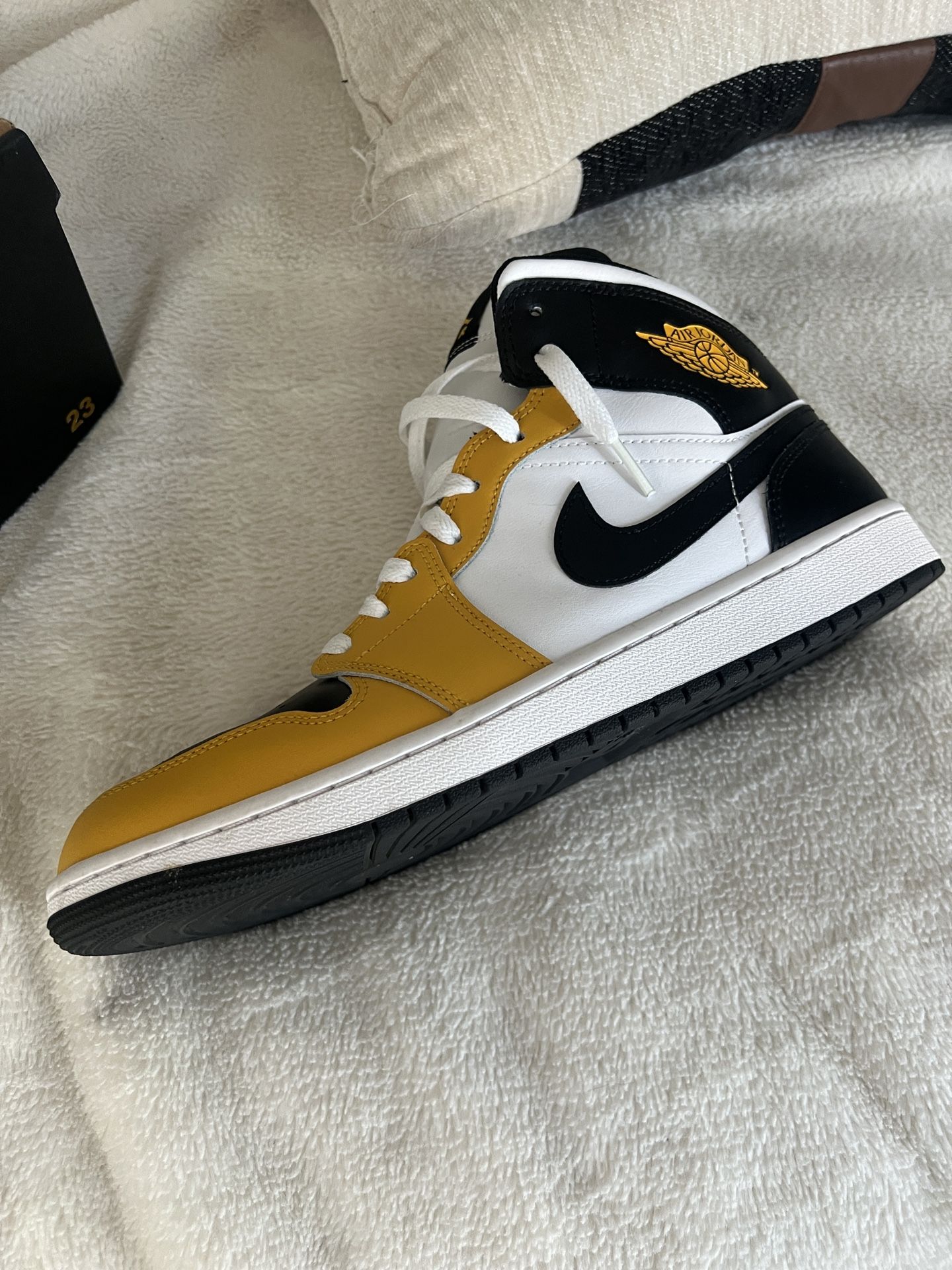 Nike Air Jordan One - Taxi Design. Mens Size 12