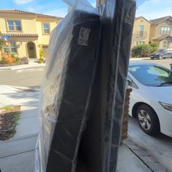 BRAND NEW QUEEN BOX SPRING