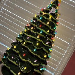 4foot Vintage Look Lit Christmas Tree