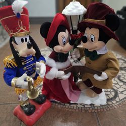 Disney Mickey Minnie Mouse Season Of Song 1997 Carolers Christmas ANIMATED CHRISTMAS GOOFY MARCHING BAND