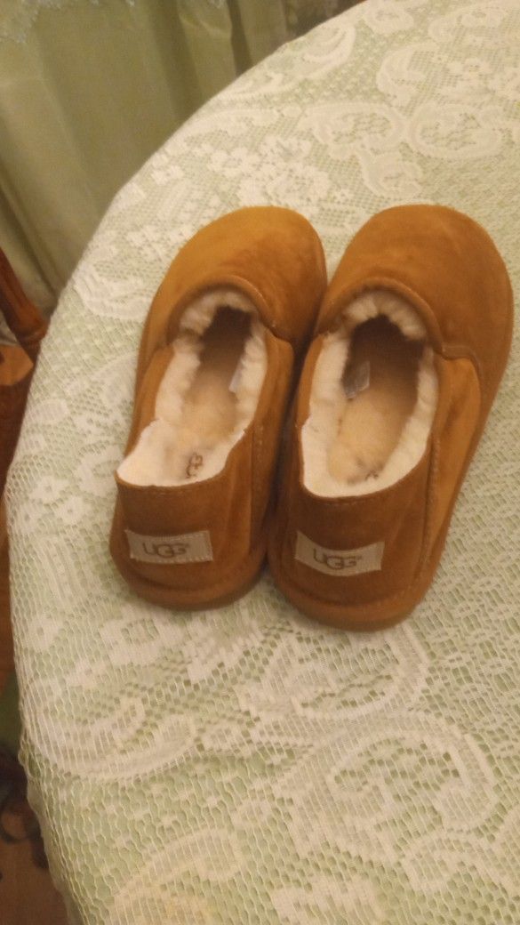 New Men Uggs Size 10