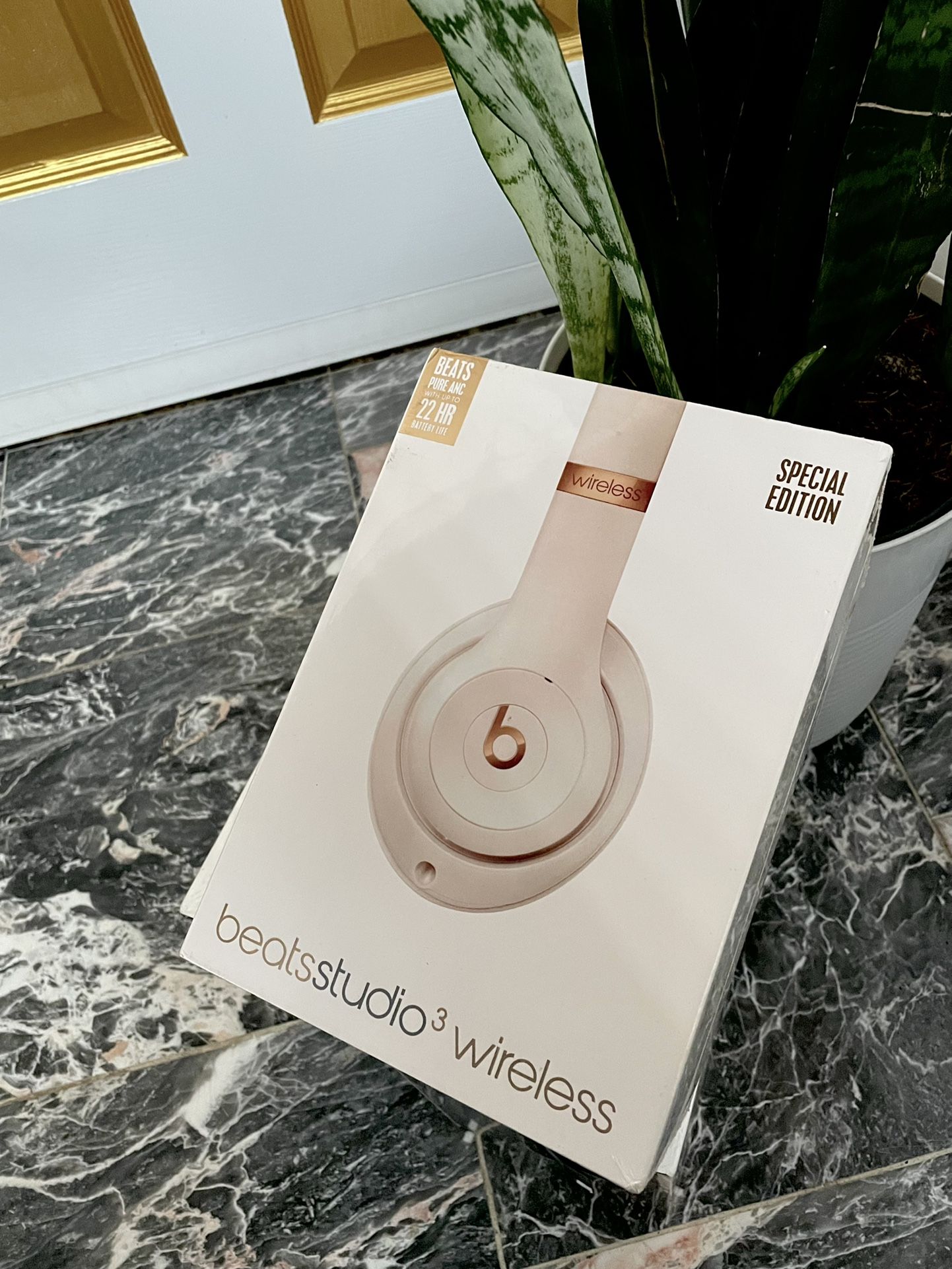 BEATS STUDIO 3 WIRELESS NEW 