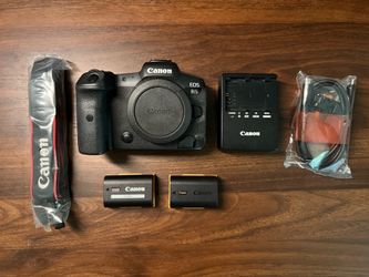 Canon EOS R5 Mirrorless Camera