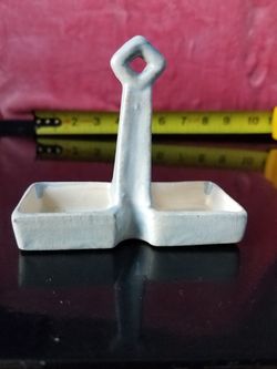 Occupied Japan salt pepper caddy