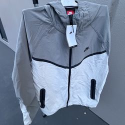 Nike Windbreaker Jacket Men’s Gray White Colorblock Hooded Zip L HM7151-014