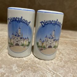 Disneyland Vintage Salt & Pepper Set
