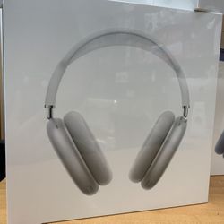 Apple AirPods Max Wireless Over-Ear Closed-Back Headphones  (other Accessories Also Available) 